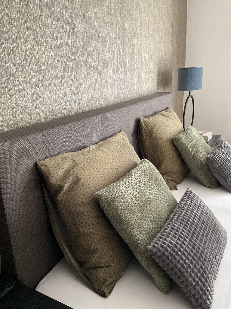 Te koop boxspring SWISS SENSE, Ophalen, Bruin, Tweepersoons, Zo goed als nieuw