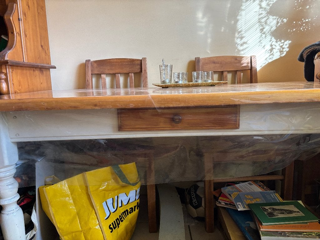Grenen eettafel met wit onderstel, Ophalen, Gebruikt, 100 tot 150 cm, Buitenleven