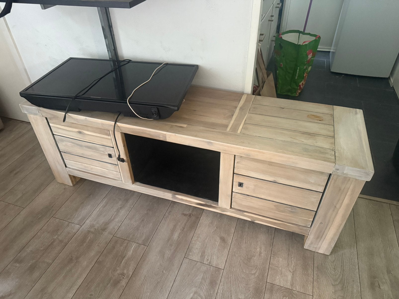 Gratis tv kast - vandaag ophalen, Ophalen