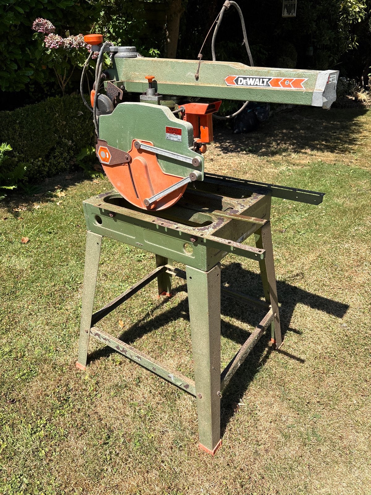 DeWalt Radiaal Afkortzaag - Model 1370, Ophalen, Gebruikt, 70 mm of meer, Afkortzaag