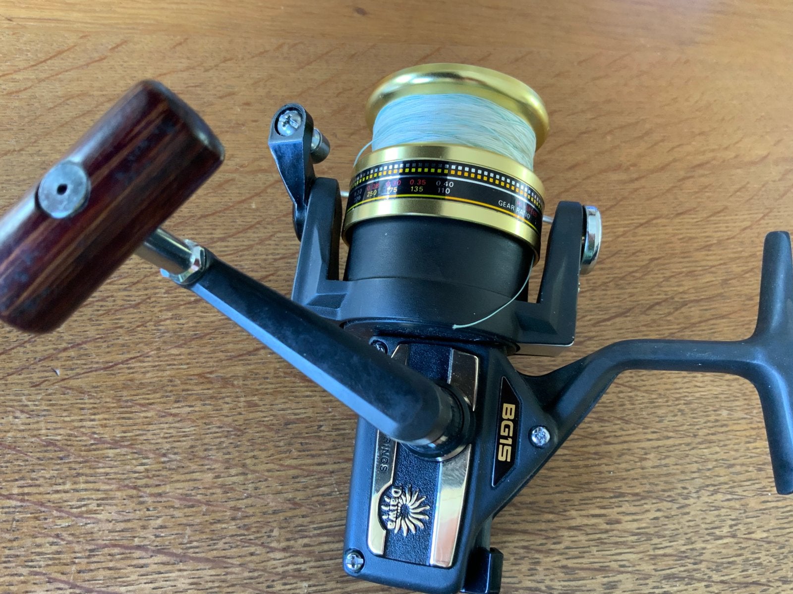 Daiwa BG15 spinning reel, Watersport en Boten, Ophalen of Verzenden, Zo goed als nieuw, Molen