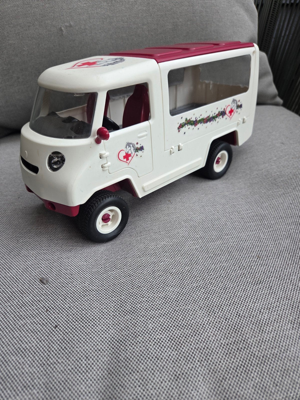 Playmobil paarden ambulance met openende achterklep, Ophalen of Verzenden, Gebruikt