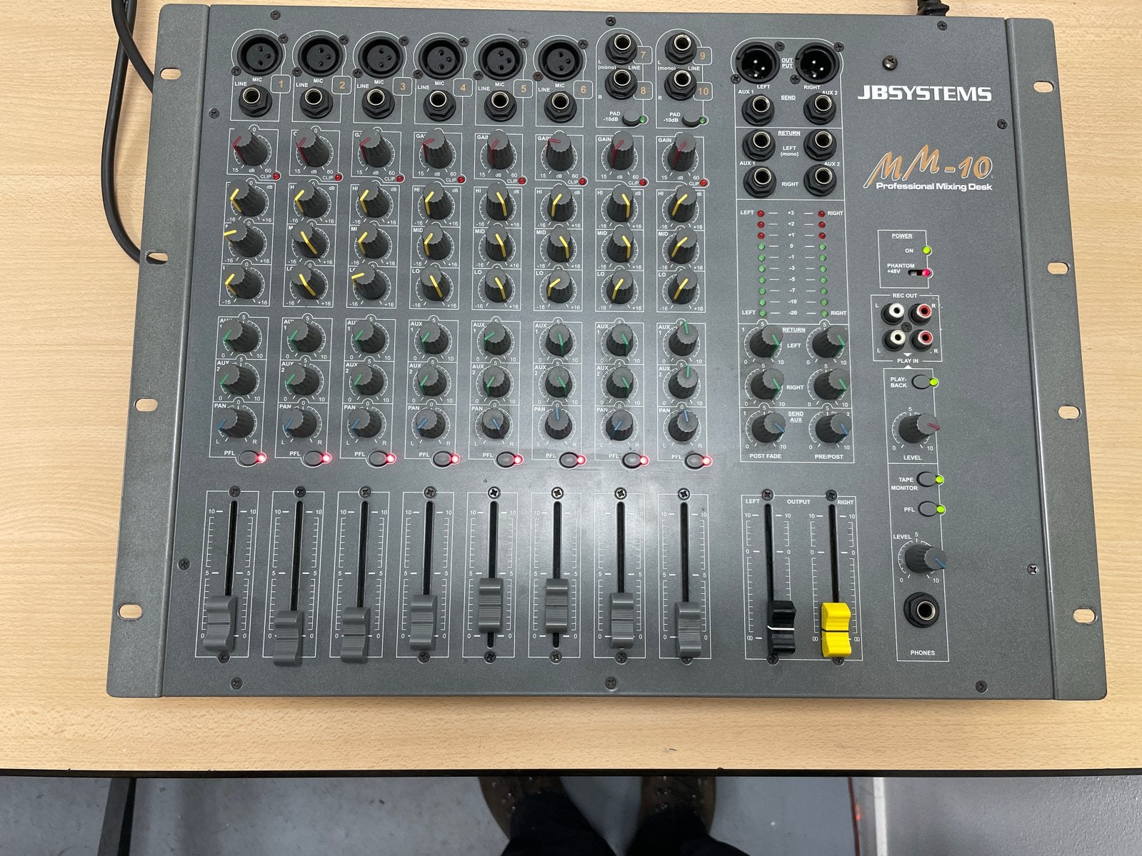 JBSystems MM-10 Professionele Mengtafel, Muziek en Instrumenten, Mengpanelen, Gebruikt, Microfooningang, Ophalen of Verzenden