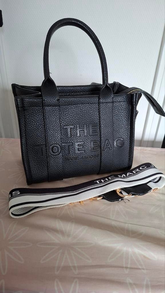 Marc Jacobs The Tote Bag Zwart met schouderband, Sieraden, Tassen en Uiterlijk, Tassen | Damestassen, Ophalen of Verzenden, Zo goed als nieuw