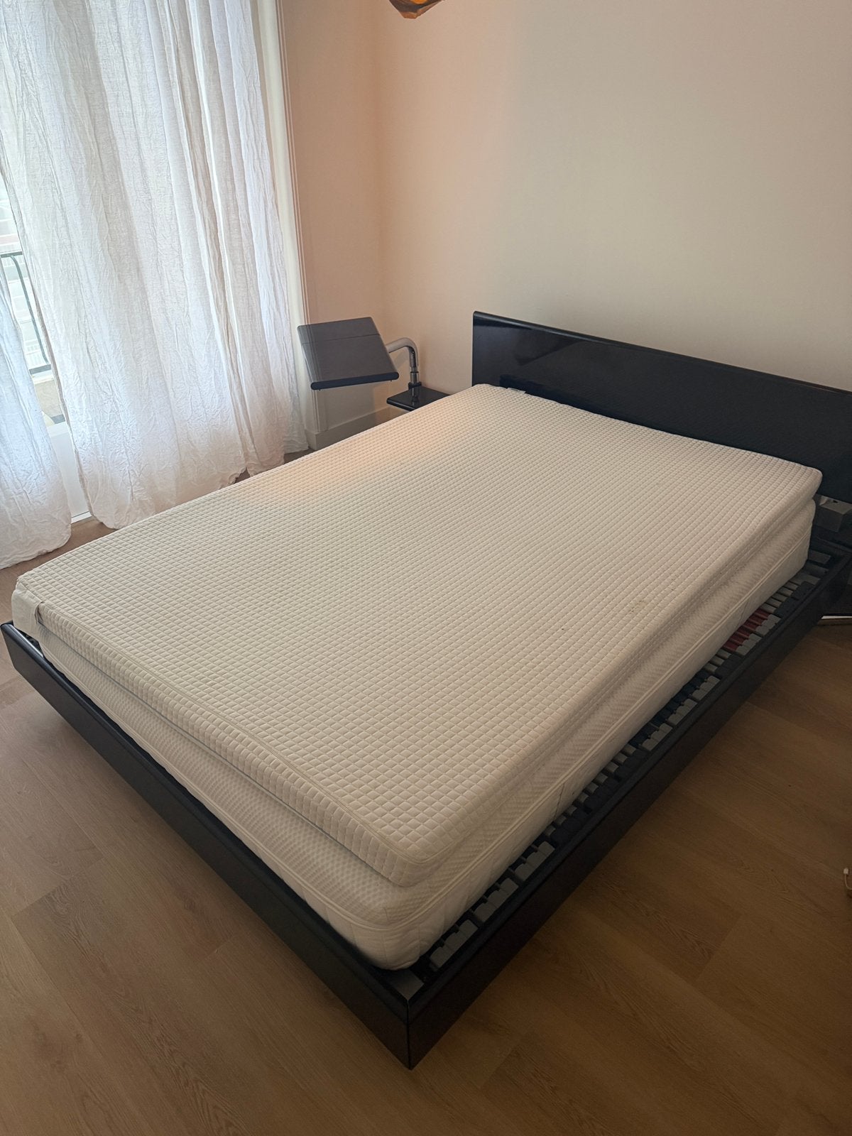 KNAPSTAD matrastopper met gel memory foam - 140x200 cm, Huis en Inrichting, Ophalen, Gebruikt, Tweepersoons, 140 cm