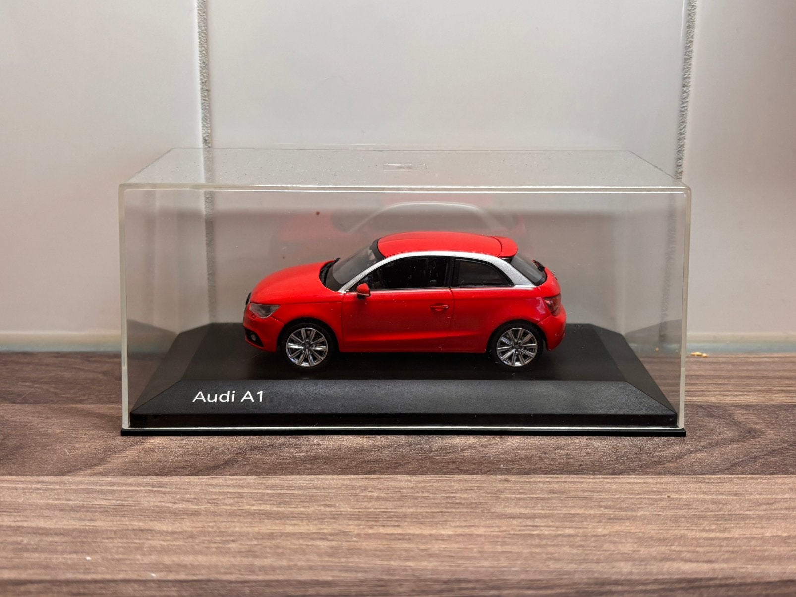 Audi A1 2010-2015 Dakota Red Kyosho 1:43, Ophalen of Verzenden, Nieuw, Auto, Kyosho