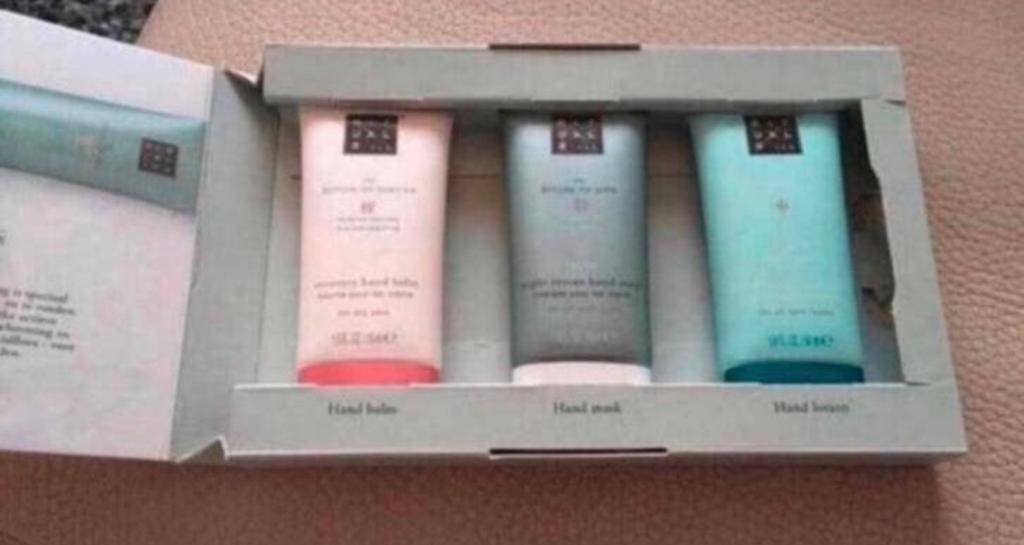 Nieuw cadeauset van Rituals voor handen. Ongeopend, Ophalen of Verzenden, Nieuw, Bodylotion, Crème of Olie