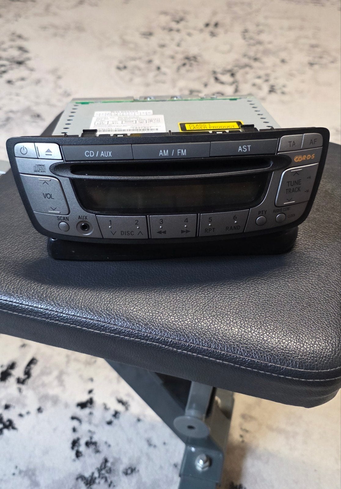 Toyota Aygo/Citroën C1/Peugeot 107 Radio CD/AUX Speler, Ophalen of Verzenden, Gebruikt