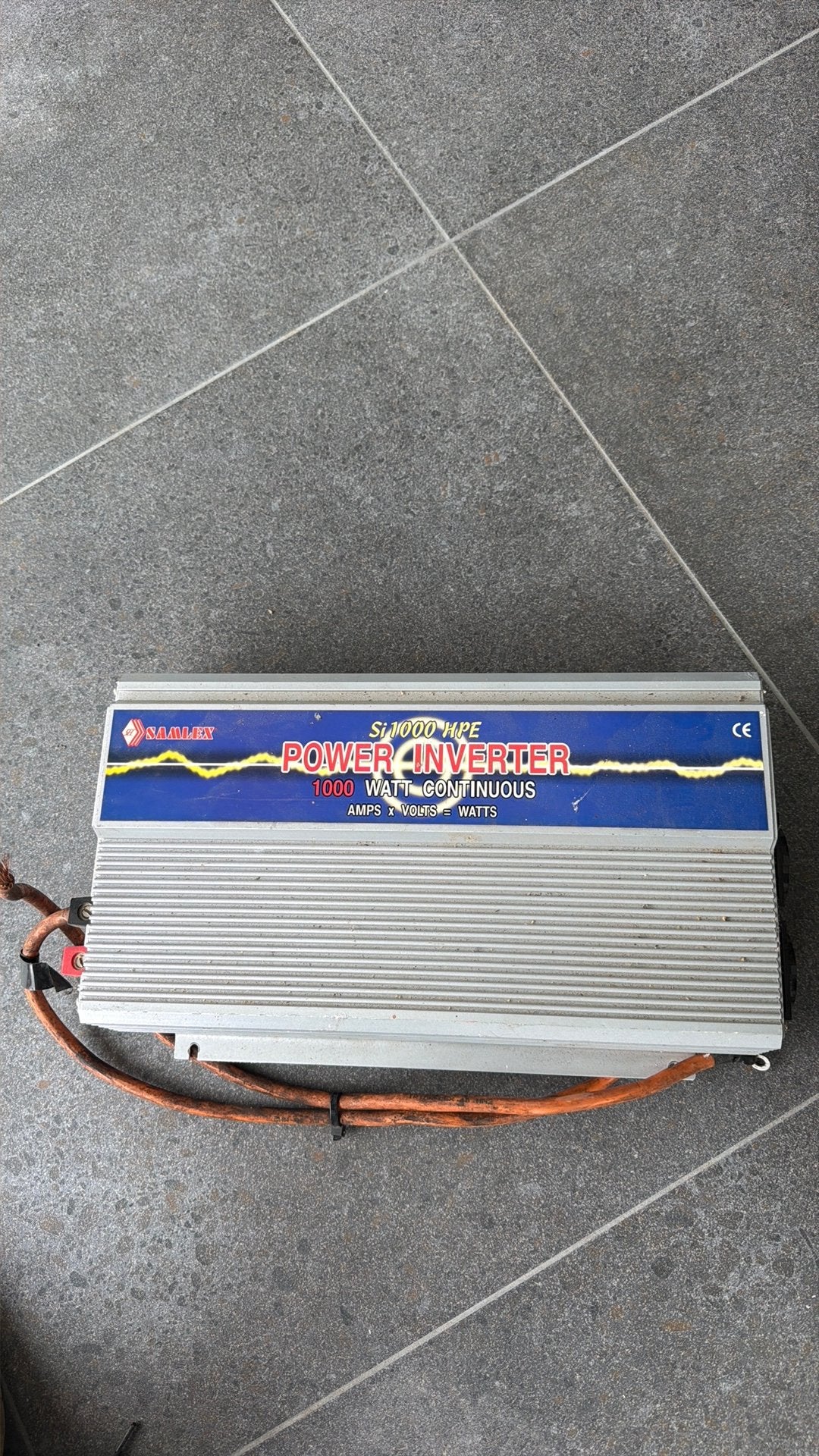 Inverter 12 v > 220 v voor camper, boot etc, Ophalen