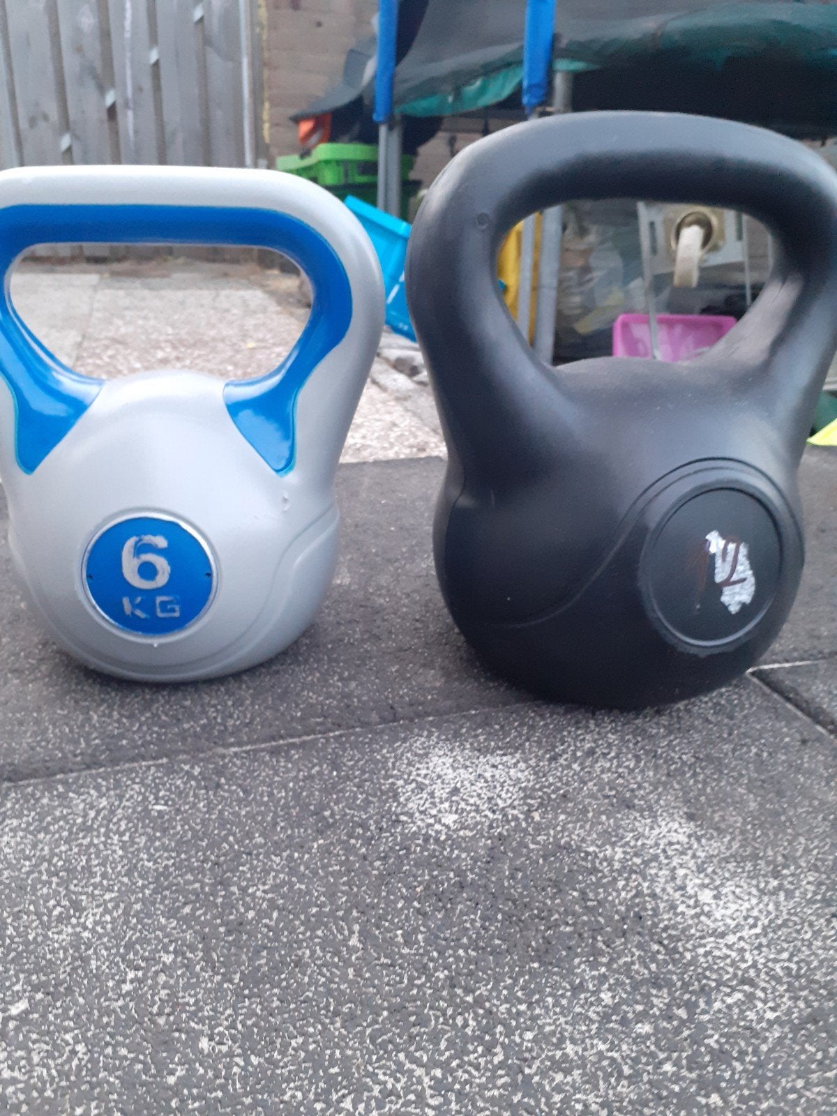 Kettlebells 6kg en 12kg, Ophalen of Verzenden, Gebruikt, Benen, Kettlebell