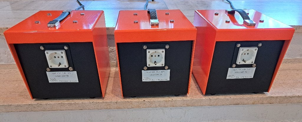 Spanningsomvormer, verhuistrafo, converter 110V naar 220V, Ophalen, Gebruikt