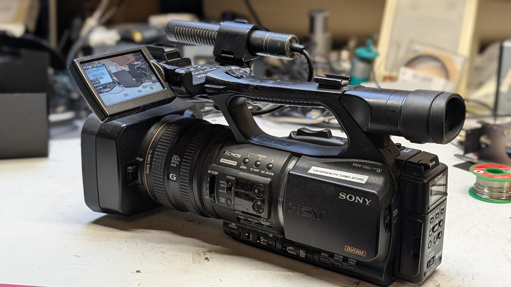 Sony HVR-Z5 camera in goede staat!, Audio, Tv en Foto, Videocamera's Digitaal, Ophalen, Gebruikt, 20x of meer, Full HD