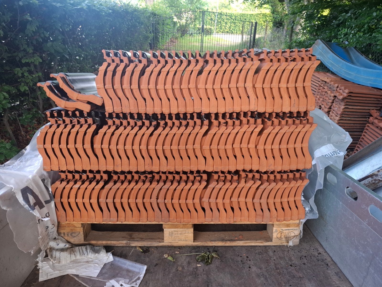 175 Lauwmans dakpannen nr 20 te koop, Ophalen, Steen of Klei, Zwart, Nieuw