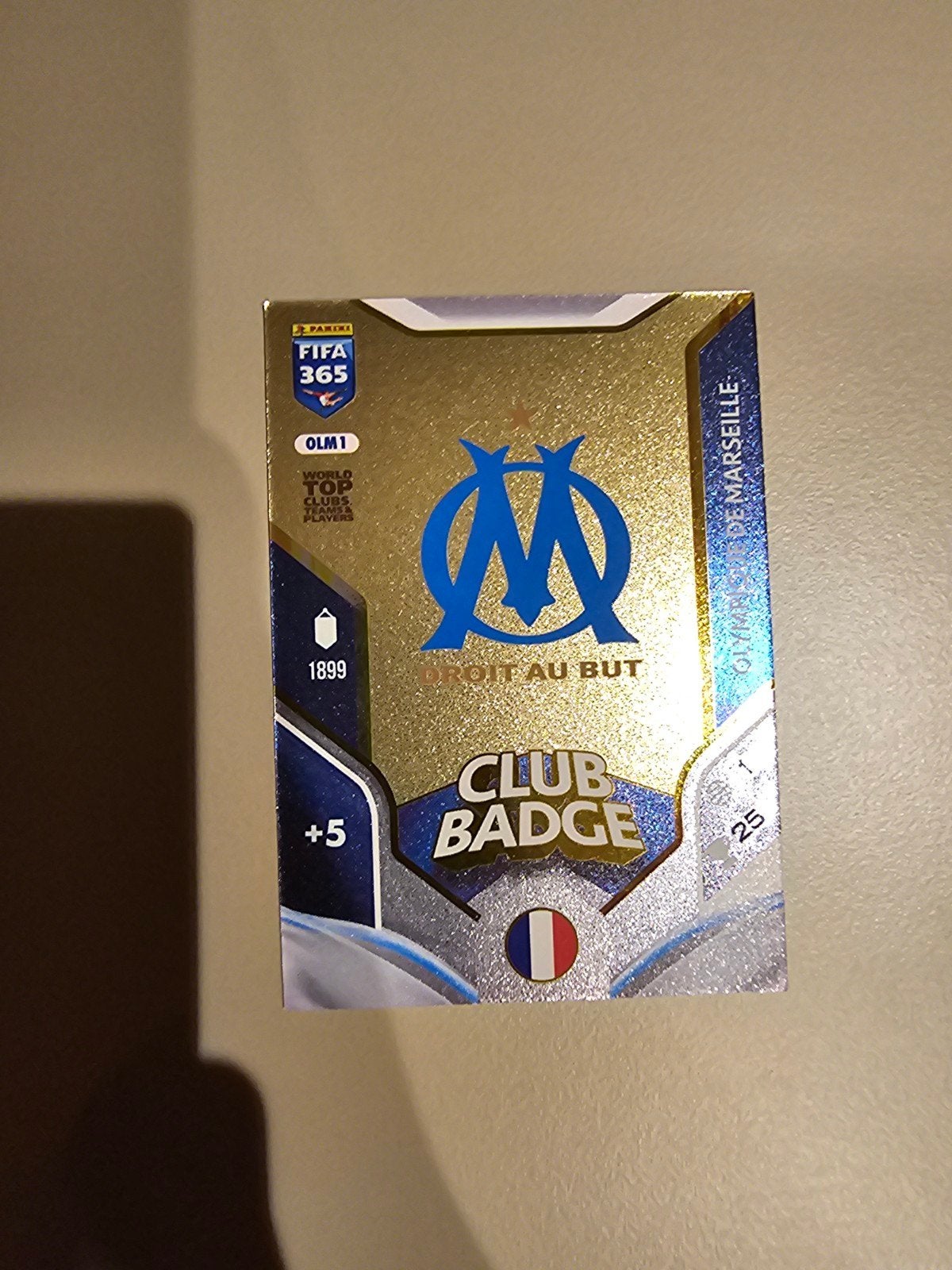 Panini FIFA 365 Adrenalyn XL Olympique Marseille Club Badge, Ophalen of Verzenden, Nieuw, Buitenlandse clubs, Spelerskaart