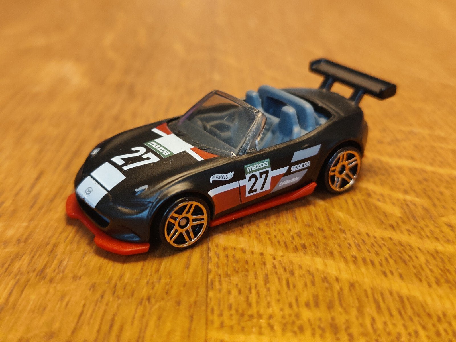 Hot Wheels Mazda MX 5 Miata ZWART nr 27, Hobby en Vrije tijd, Ophalen of Verzenden, Zo goed als nieuw, Auto