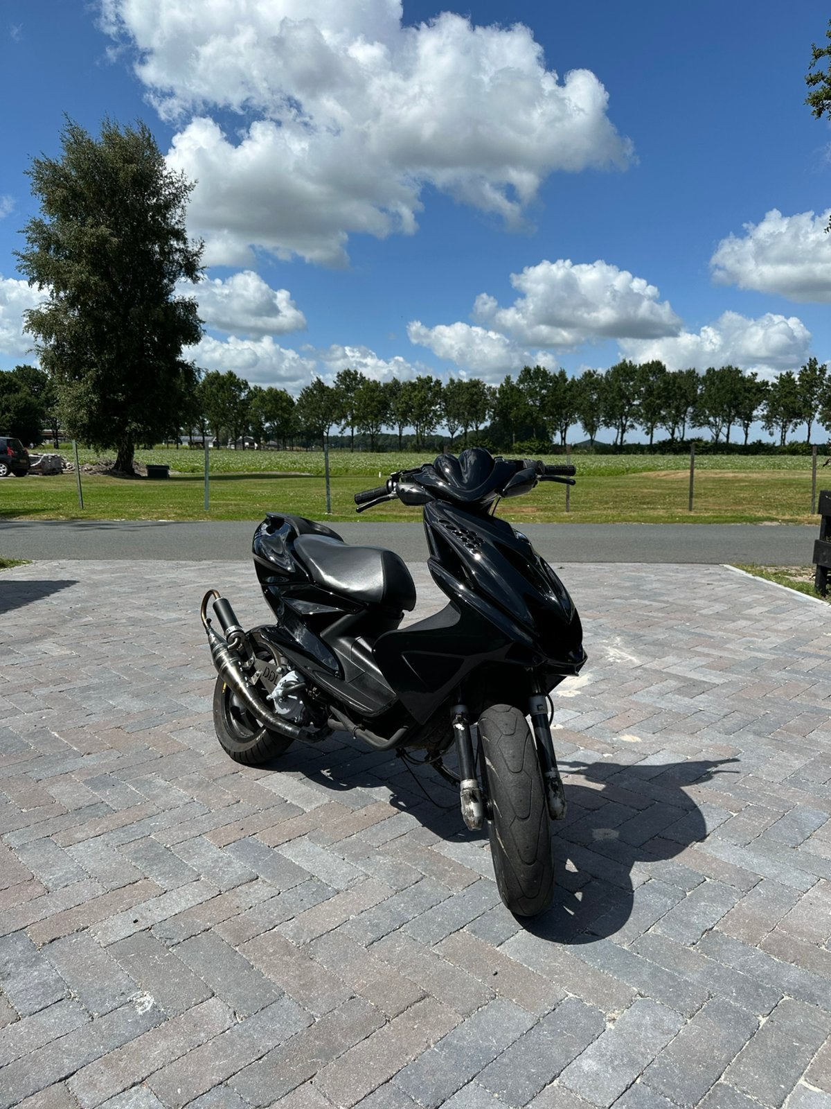 Yamaha aerox 70cc met geel kenteken, Fietsen en Brommers, Ophalen, Tweetakt, Gebruikt, Aerox