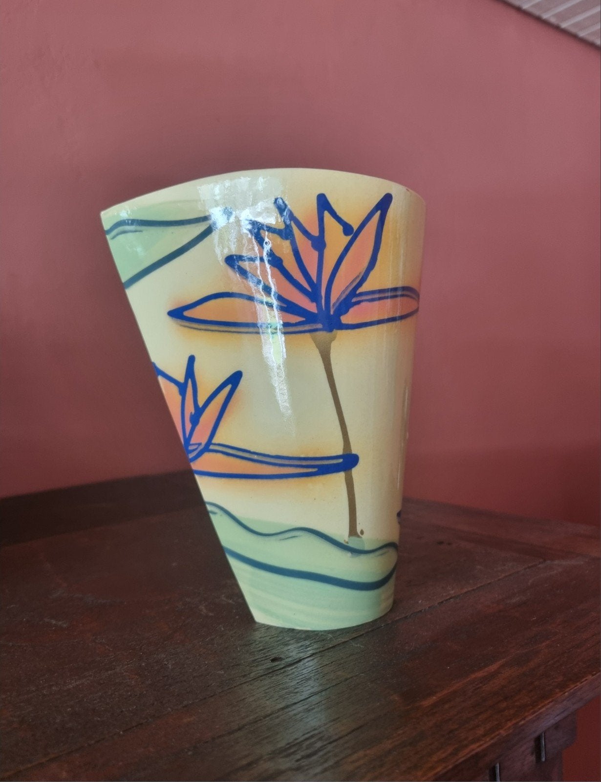 Uninieke Jan Kamphuis vaas met bloemmotief - 17cm hoog, Ophalen of Verzenden