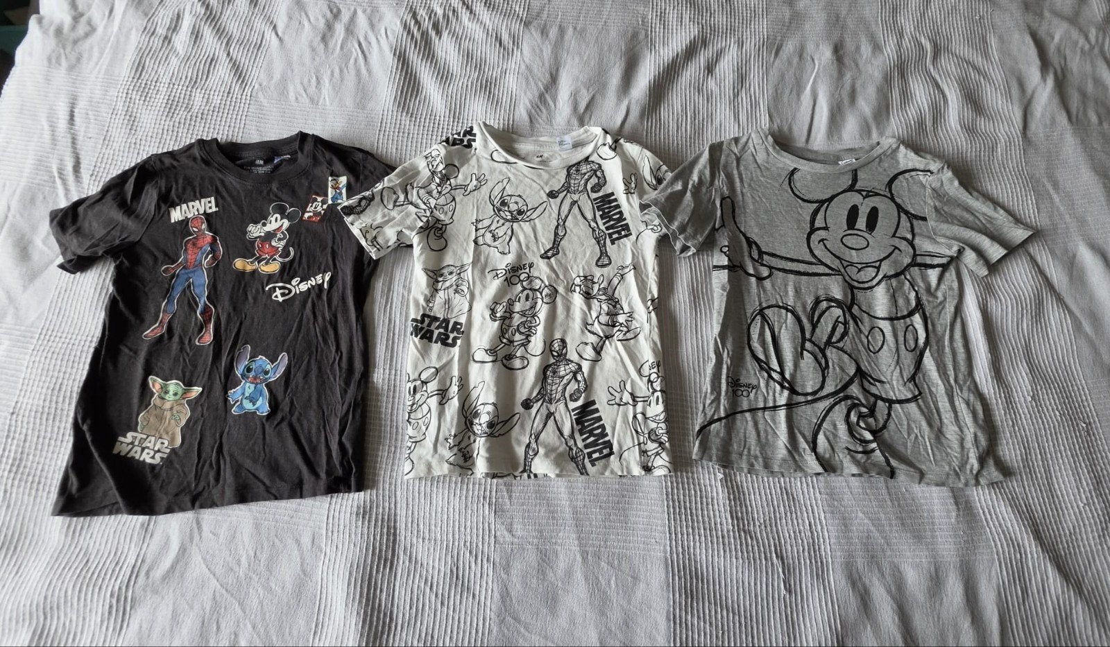 Disney. set van 3 shirts in de maat 122/128, Kinderen en Baby's, Gebruikt, H&M, Ophalen of Verzenden, Shirt of Longsleeve