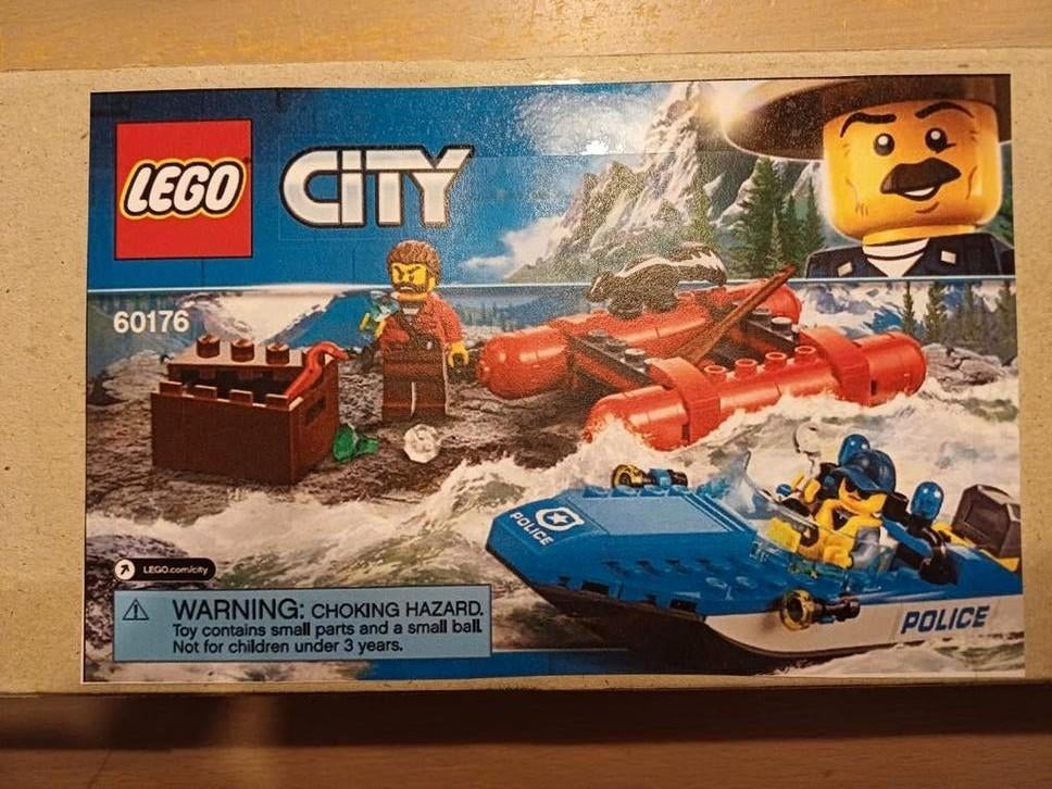 LEGO City 60176 Wilde Rivierontsnapping, Kinderen en Baby's, Speelgoed | Duplo en Lego, Zo goed als nieuw, Lego, Complete set
