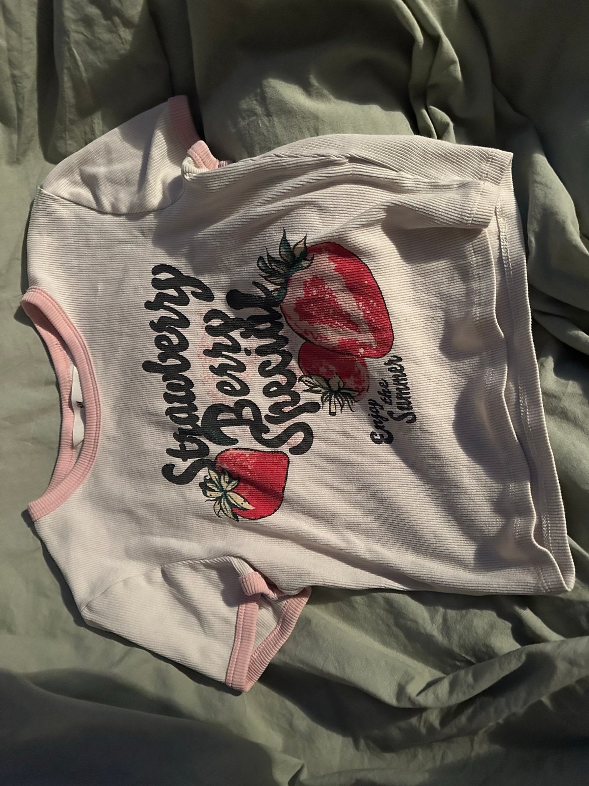 H&M T-shirt met aardbeienprint - Maat 158/164, Kinderen en Baby's, Ophalen of Verzenden, Zo goed als nieuw, Meisje, Shirt of Longsleeve