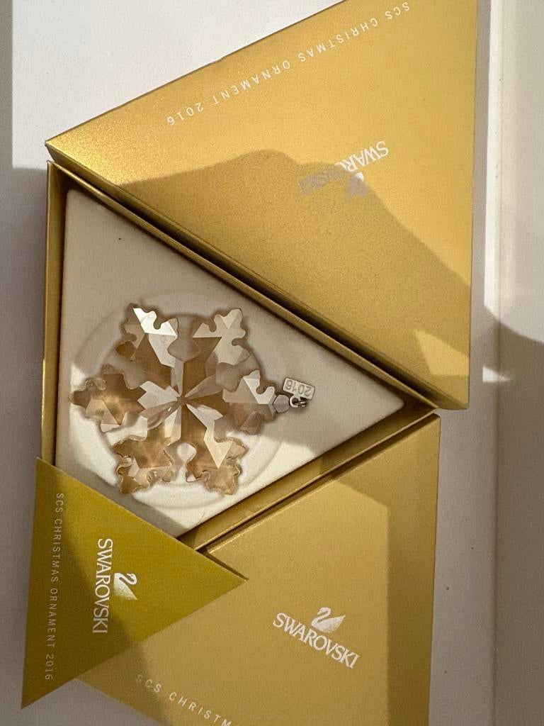 Swarovski kerst ster 2016 golden shadow, Ophalen of Verzenden, Zo goed als nieuw, Figuurtje