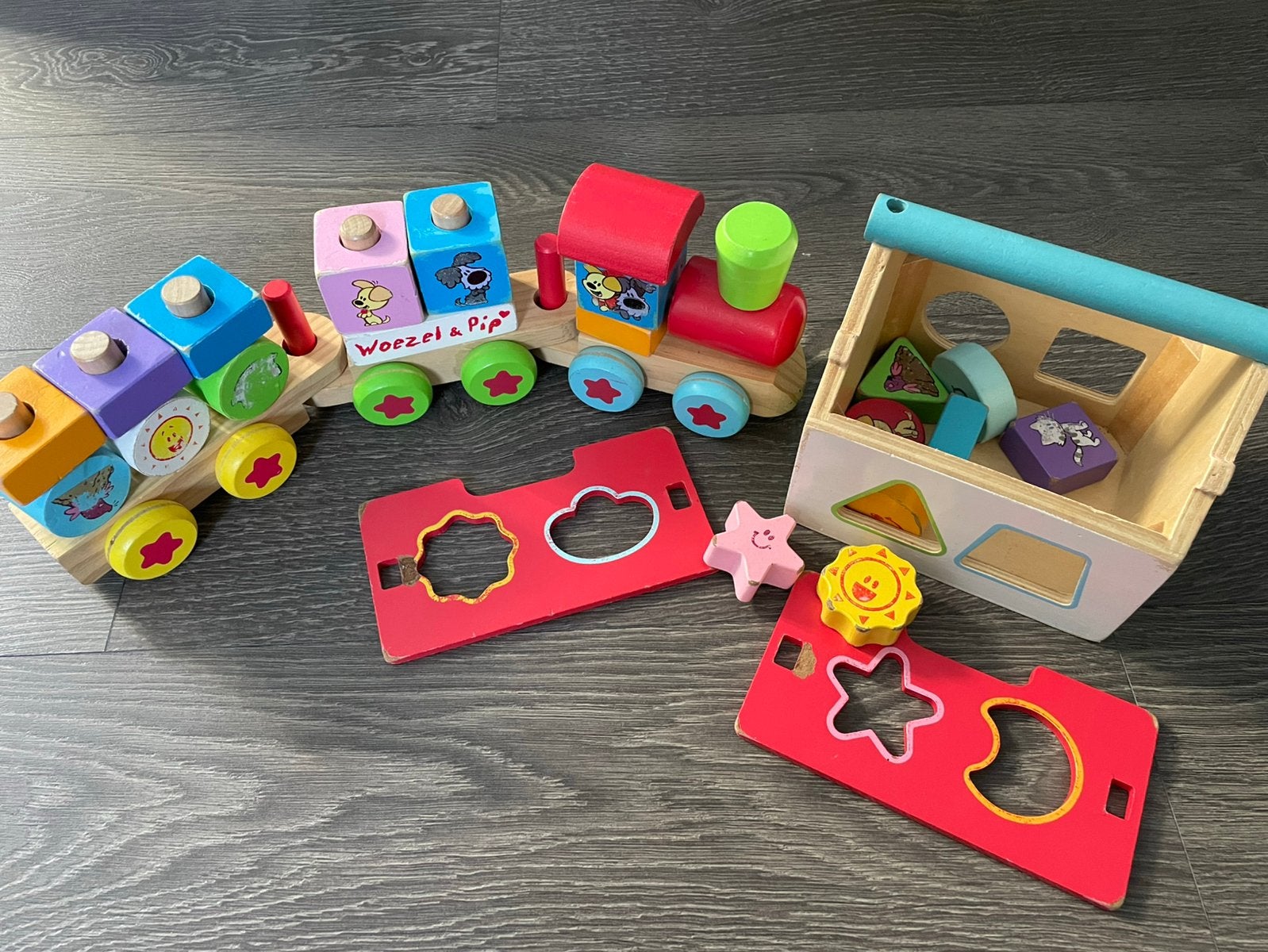 Woezen en pip houten vormendoos en houten trein, Ophalen of Verzenden, Gebruikt
