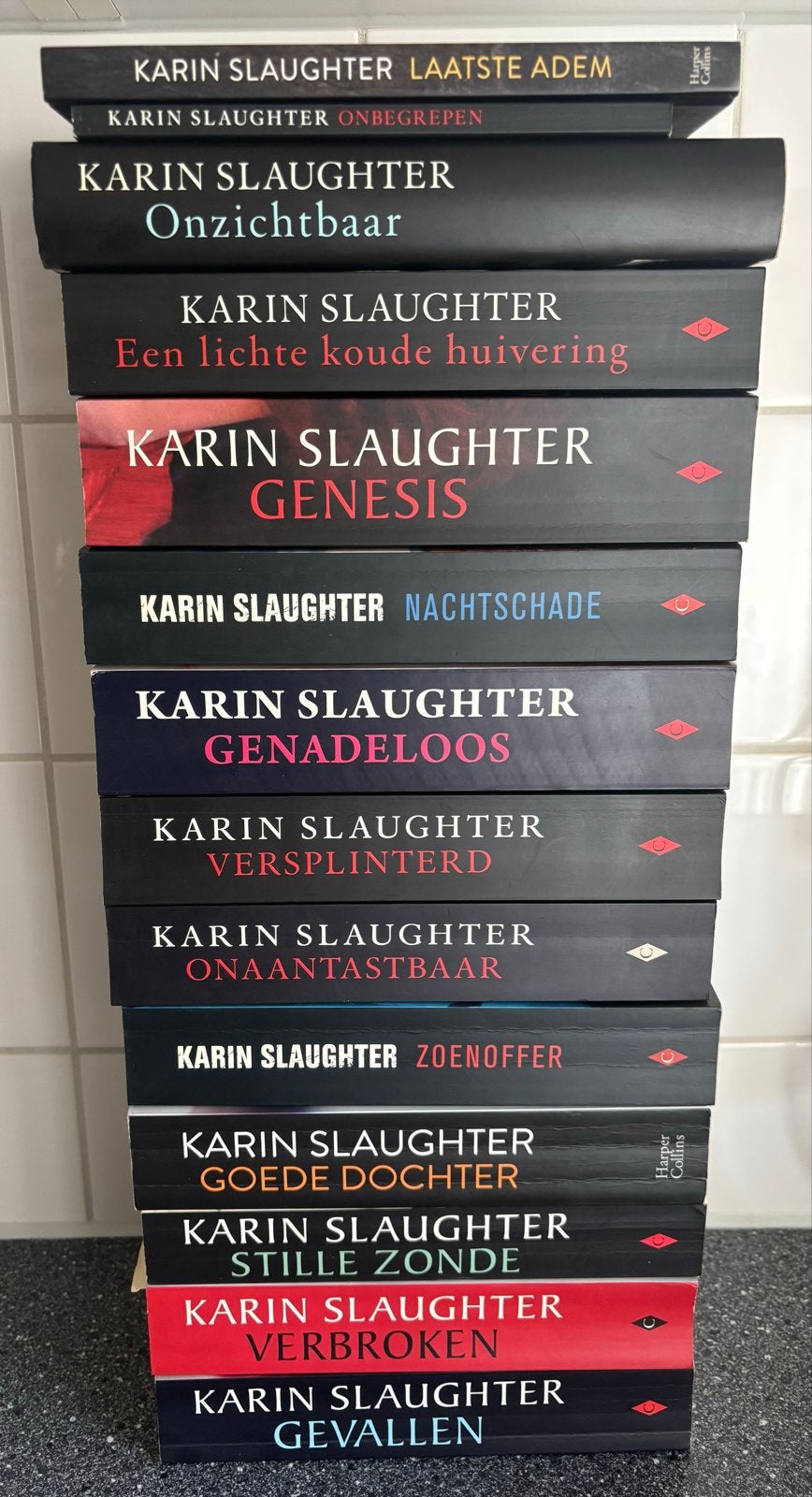 14 Karin Slaughter boeken - Thriller collectie, Boeken, Thrillers, Ophalen of Verzenden, Gelezen