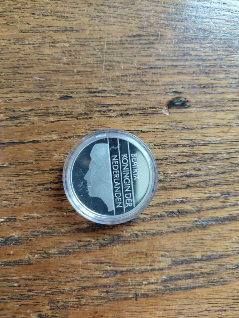 Super mooie gulden 2001, Postzegels en Munten, Munten | Europa | Euromunten, Ophalen of Verzenden, Overige landen, 2 euro