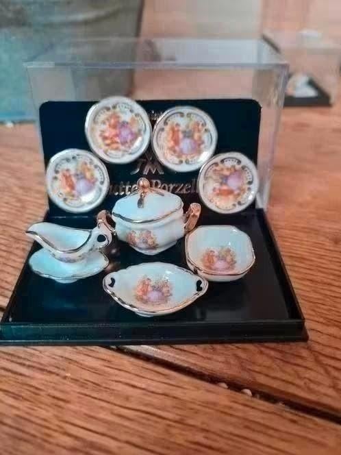 Reutter Miniatuur Servies met Terrine en Sauskom, Ophalen of Verzenden