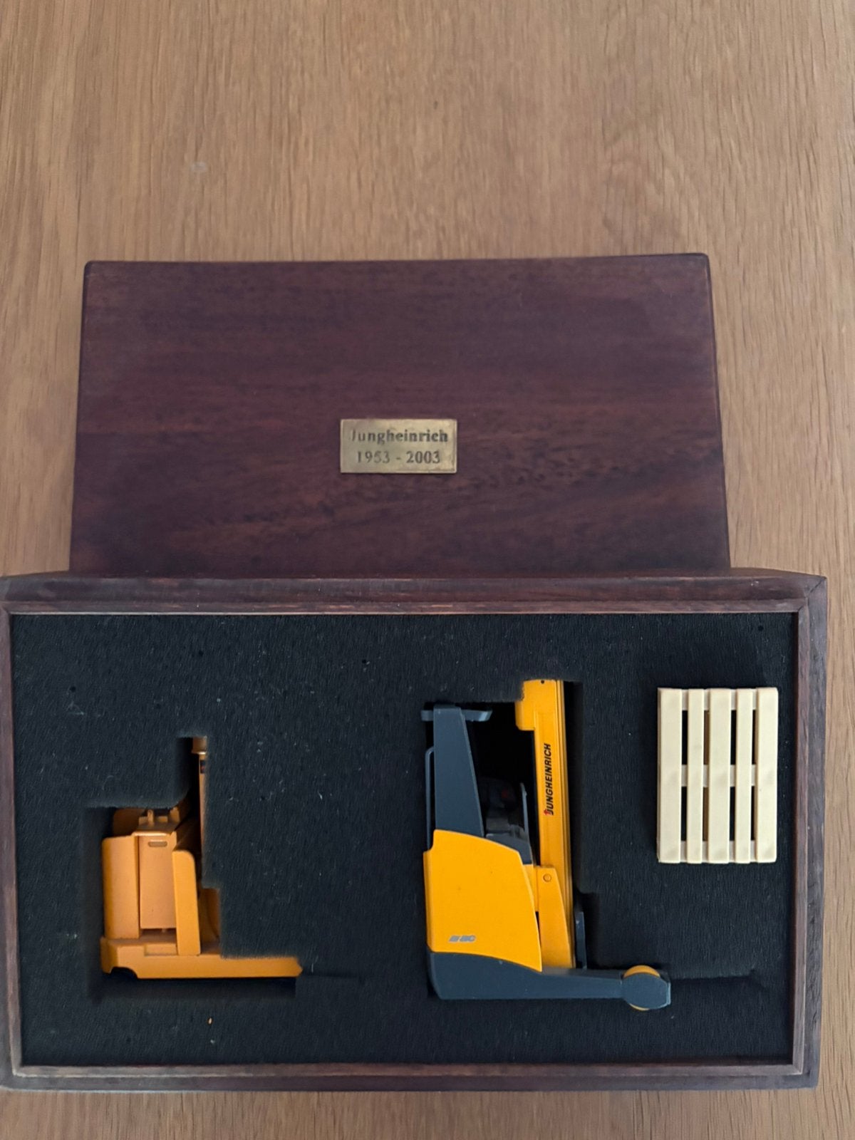 Junheinrich jubileumbox, Ophalen of Verzenden, Nieuw, Overige typen