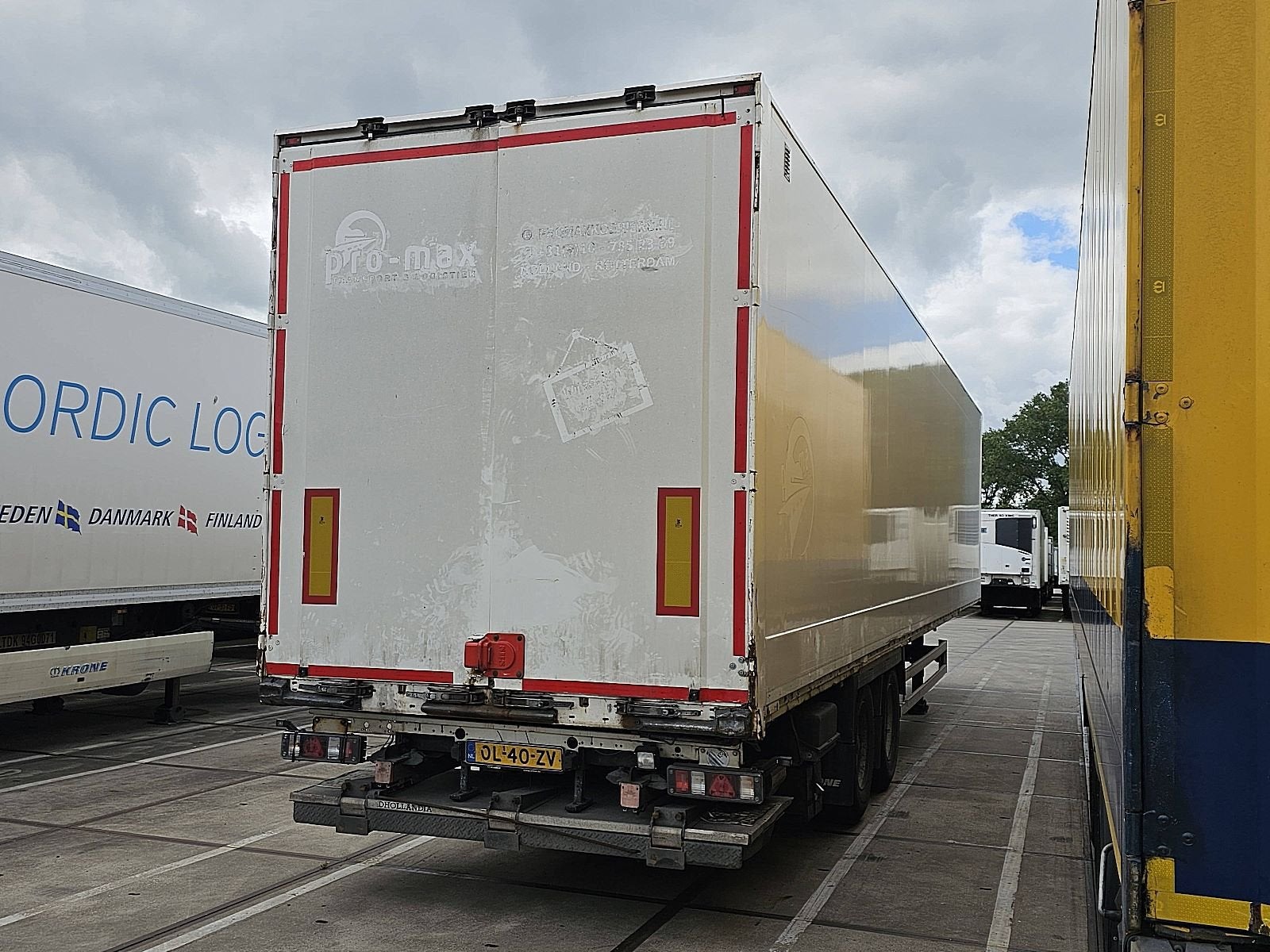 KRONE SD DRYLINER 2 axle taillift, Overige kleuren, Bedrijf, Aanhangers en Opleggers, Te koop