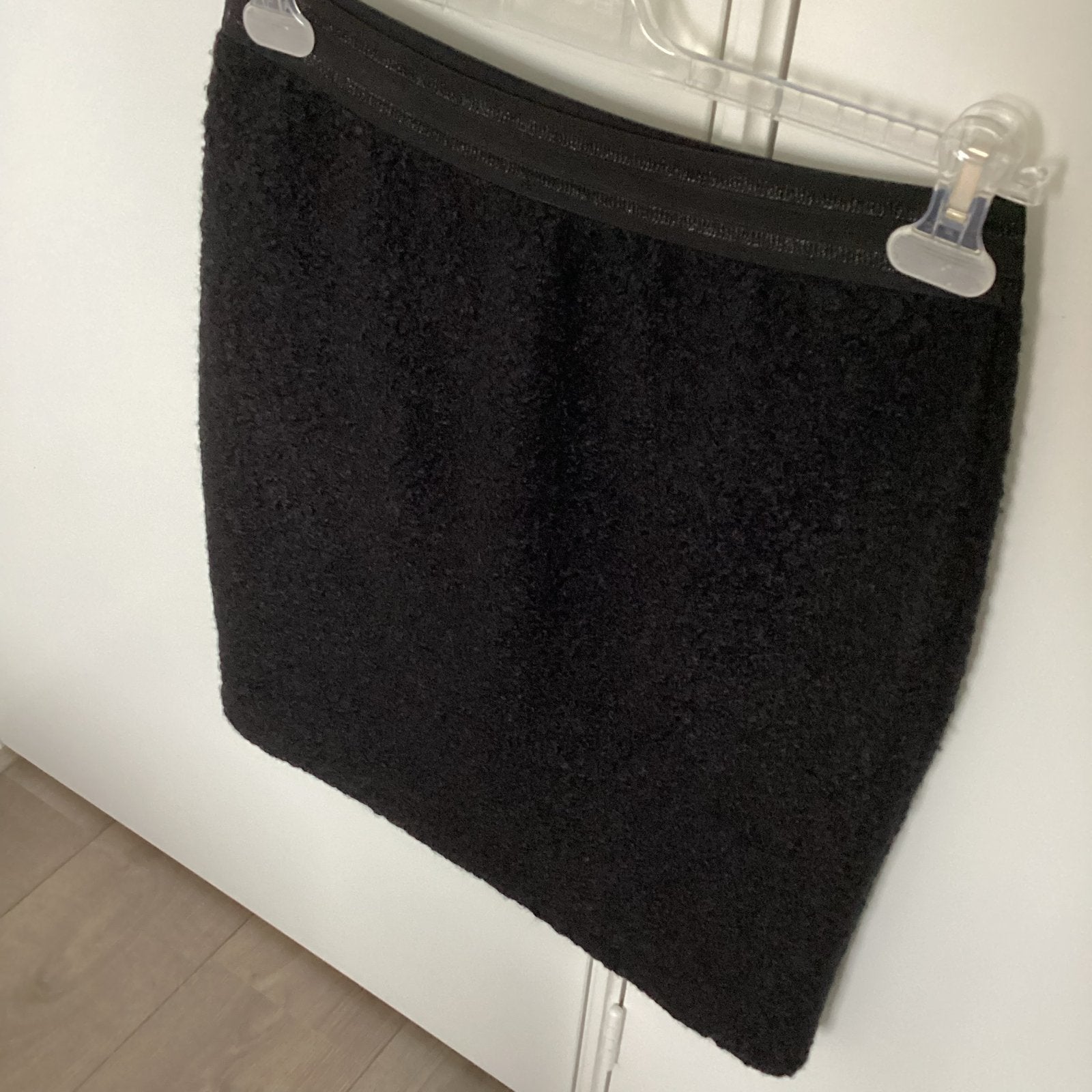 Zwart bouclé -achtige rokje van IZ NAIZ, Maat 38/40 (M), Zwart, Ophalen of Verzenden, Zo goed als nieuw