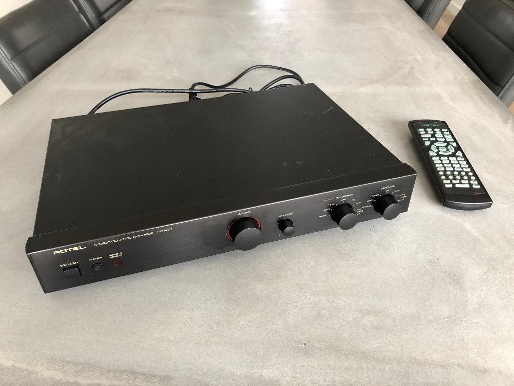 Rotel RC-995 stereo voorversterker (gereviseerd), Overige merken, Gebruikt, Ophalen of Verzenden, Minder dan 60 watt