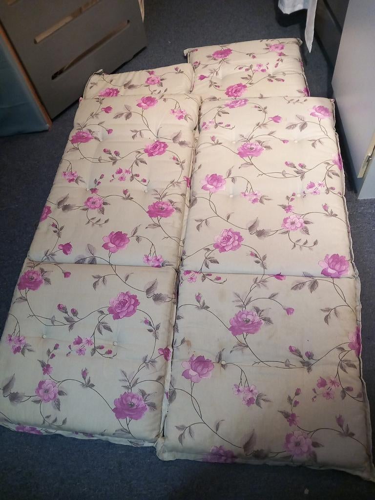 4 tuinkussens bloemen print, Ophalen, Gebruikt