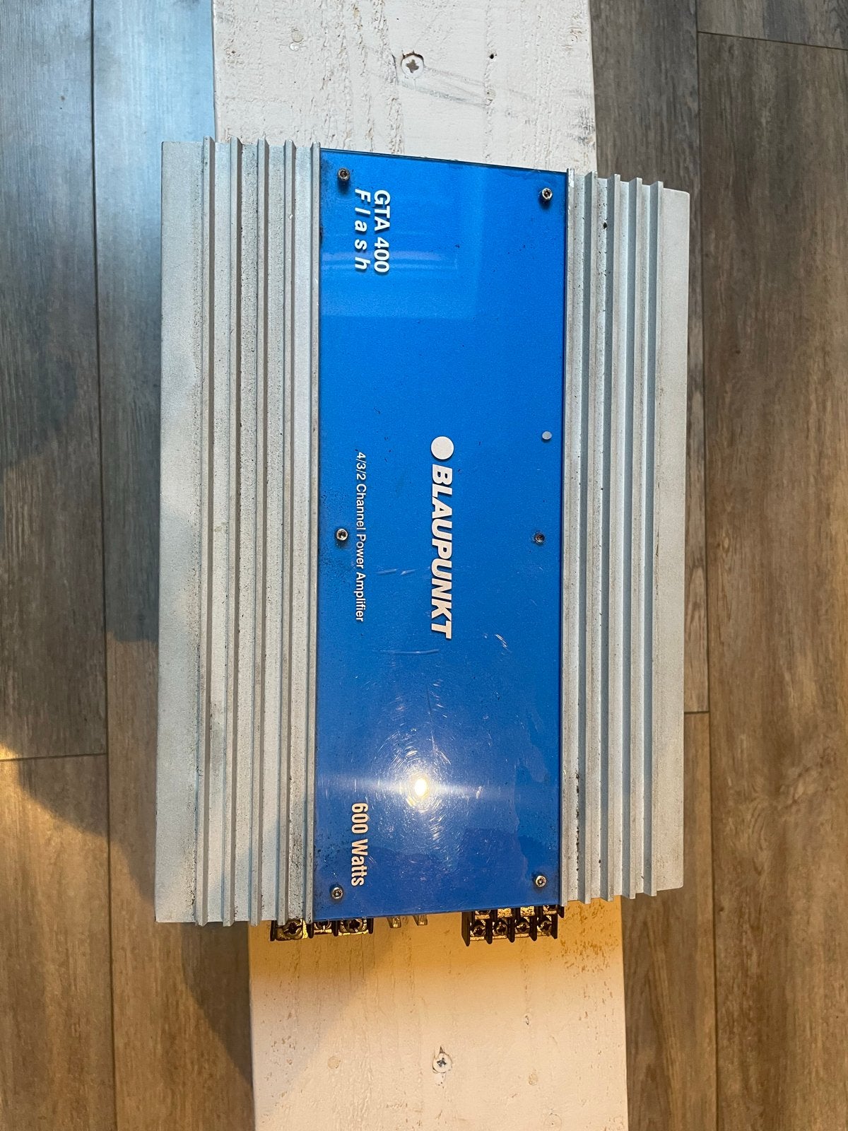 Blaupunkt GTA 400 Flash 4/3/2-kanaals eindversterker 600W, Overige merken, Ophalen of Verzenden, 120 watt of meer, Gebruikt