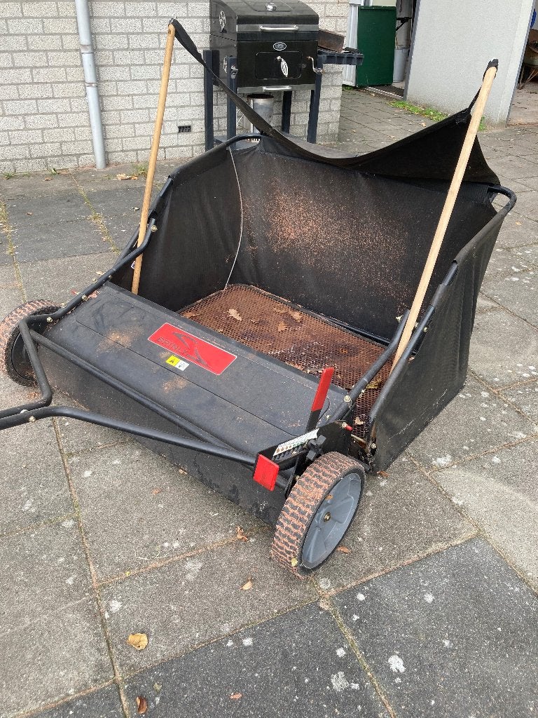Bladveger, Tuin en Terras, Ophalen, Gebruikt, Brinly