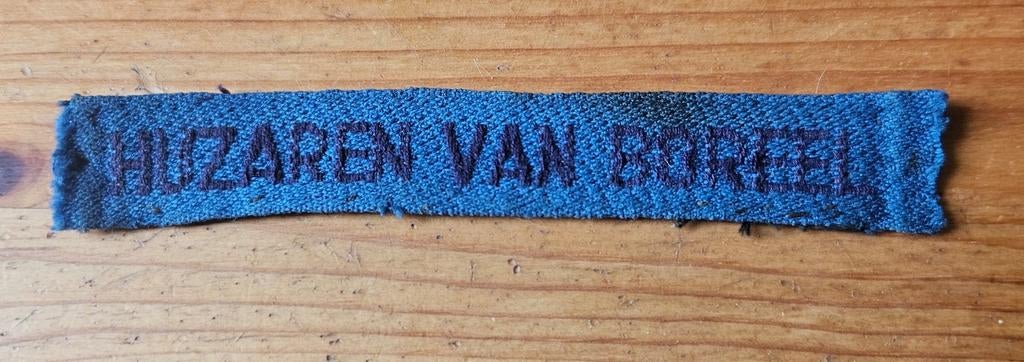 Naamlint Huzaren van Boreel., Verzamelen, Ophalen of Verzenden, Landmacht, Nederland, Embleem of Badge