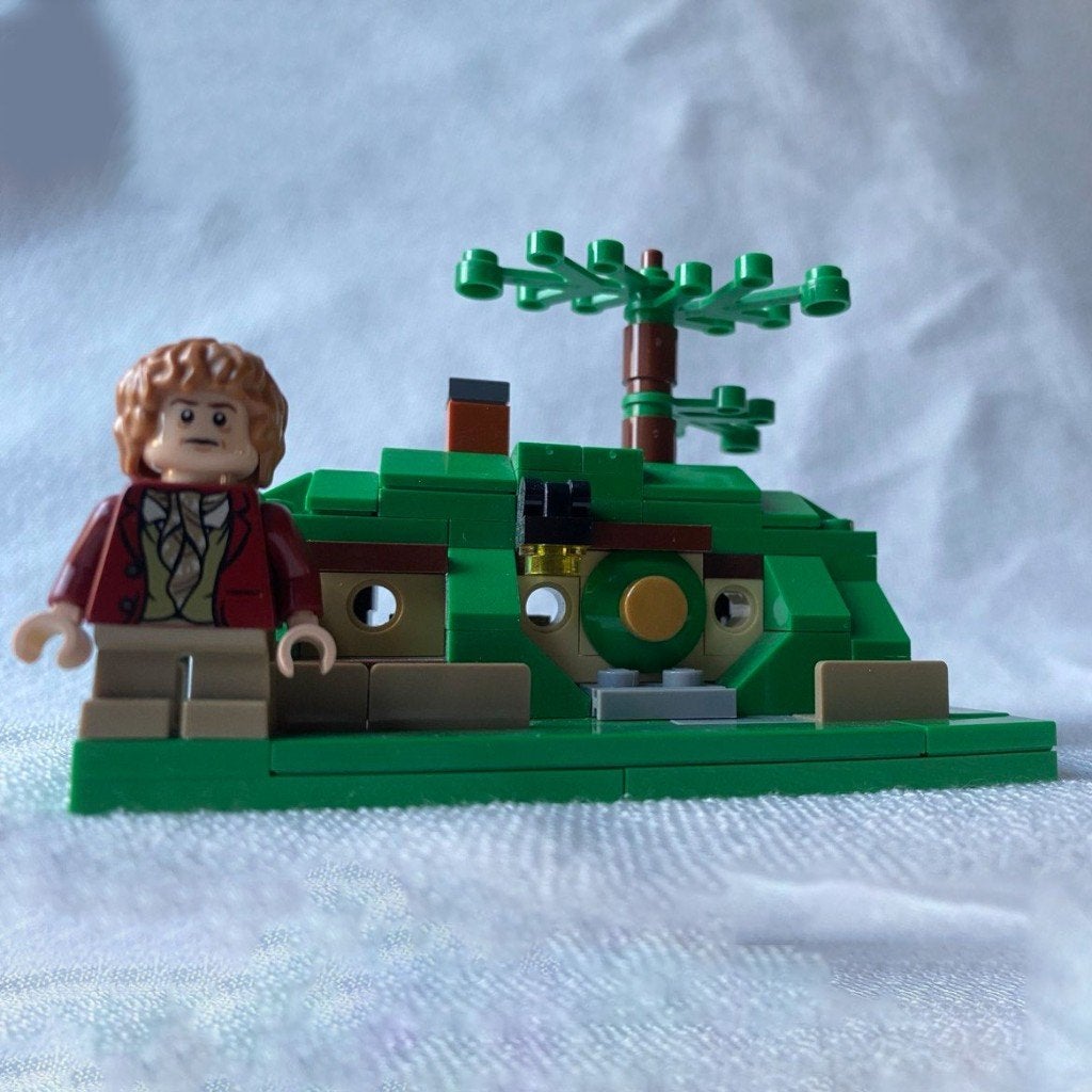 COMCON033 Micro Scale Bag End (2013), Ophalen, Zo goed als nieuw, Inclusief minifiguren, Lego