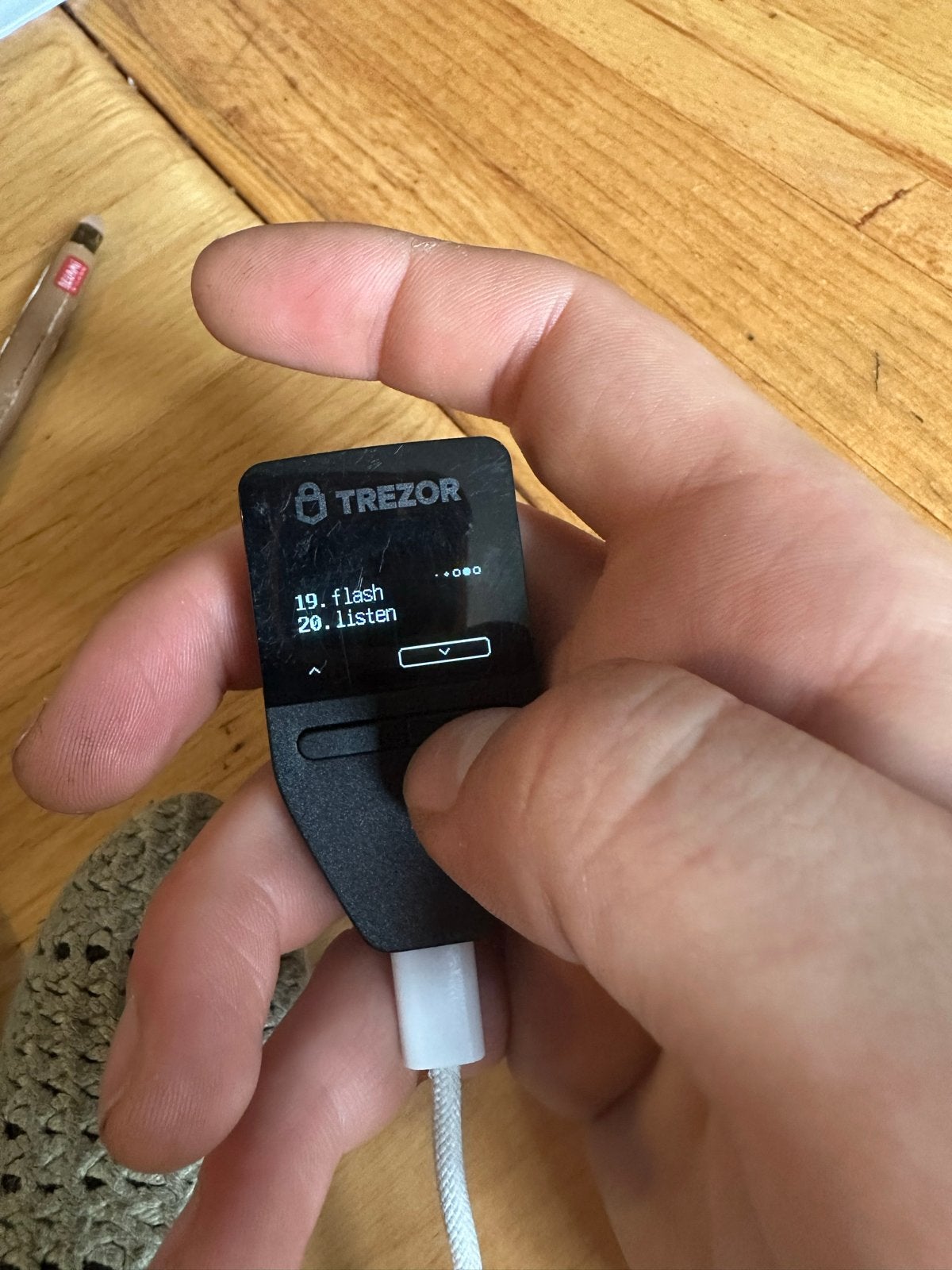Trezor Model One Hardware Wallet voor Crypto Valuta, Computers en Software, Overige Computers en Software, Ophalen of Verzenden