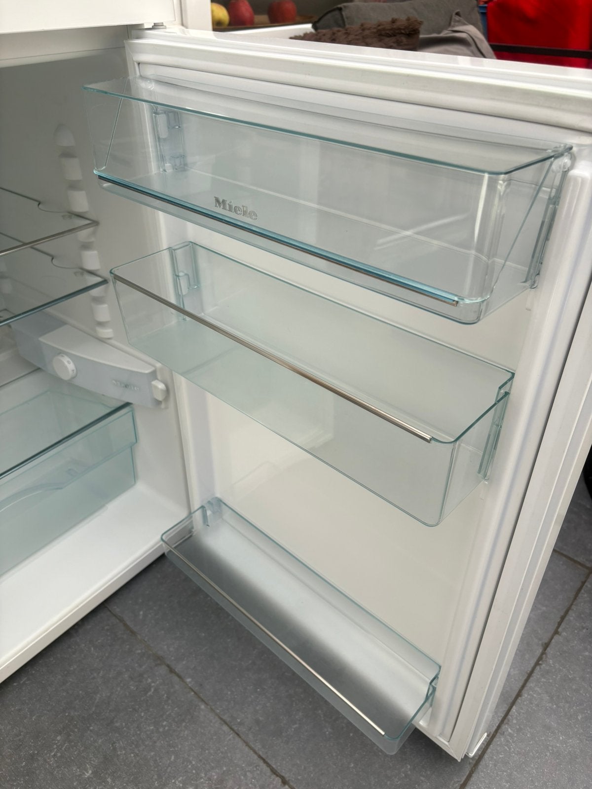 Miele koelkast, Ophalen, Zonder vriesvak, 200 liter of meer, 160 cm of meer
