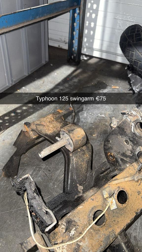 Piaggio Typhoon 125cc Swingarm, Ophalen of Verzenden, Zo goed als nieuw, Overige typen, Piaggio