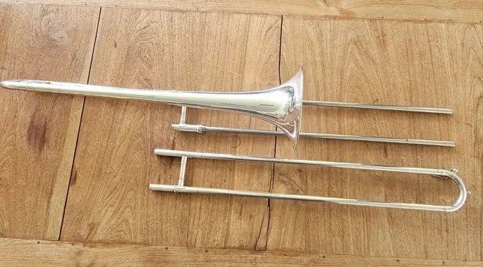 King 605 Bb Tenor Trombone silver plated, Muziek en Instrumenten, Blaasinstrumenten | Trombones, Ophalen, Gebruikt, Tenor