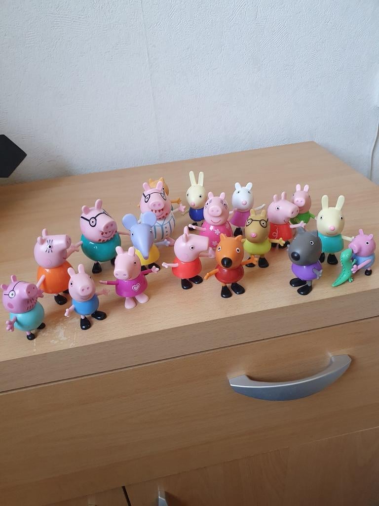 Peppa Pig figuurtjes., Ophalen