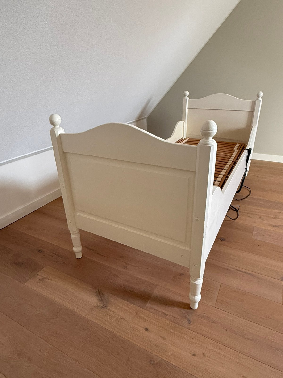 Brocant eenpersoons bed 80X200, Huis en Inrichting, Slaapkamer | Bedden, Ophalen, Gebruikt, 90 cm, Eenpersoons