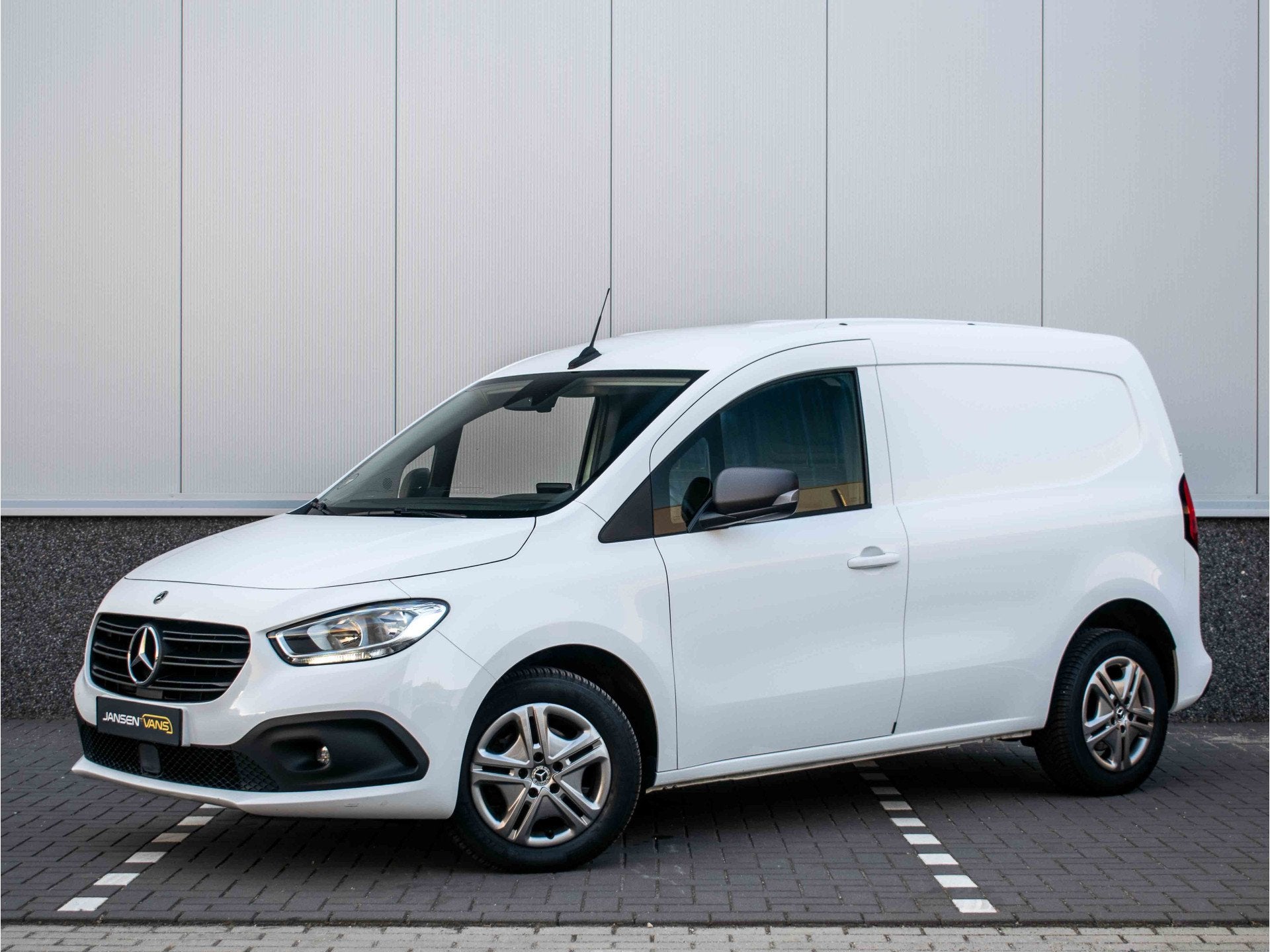 Mercedes-Benz Citan 110 CDI Pro | Wireless carplay | Stoelve, Auto's, Bestelauto's, Stof, Gebruikt, Zwart, 4 cilinders