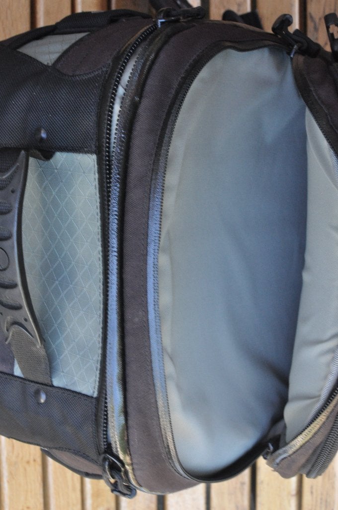 Grotere cameratas, Ophalen, Rugtas, Zwart, Lowepro