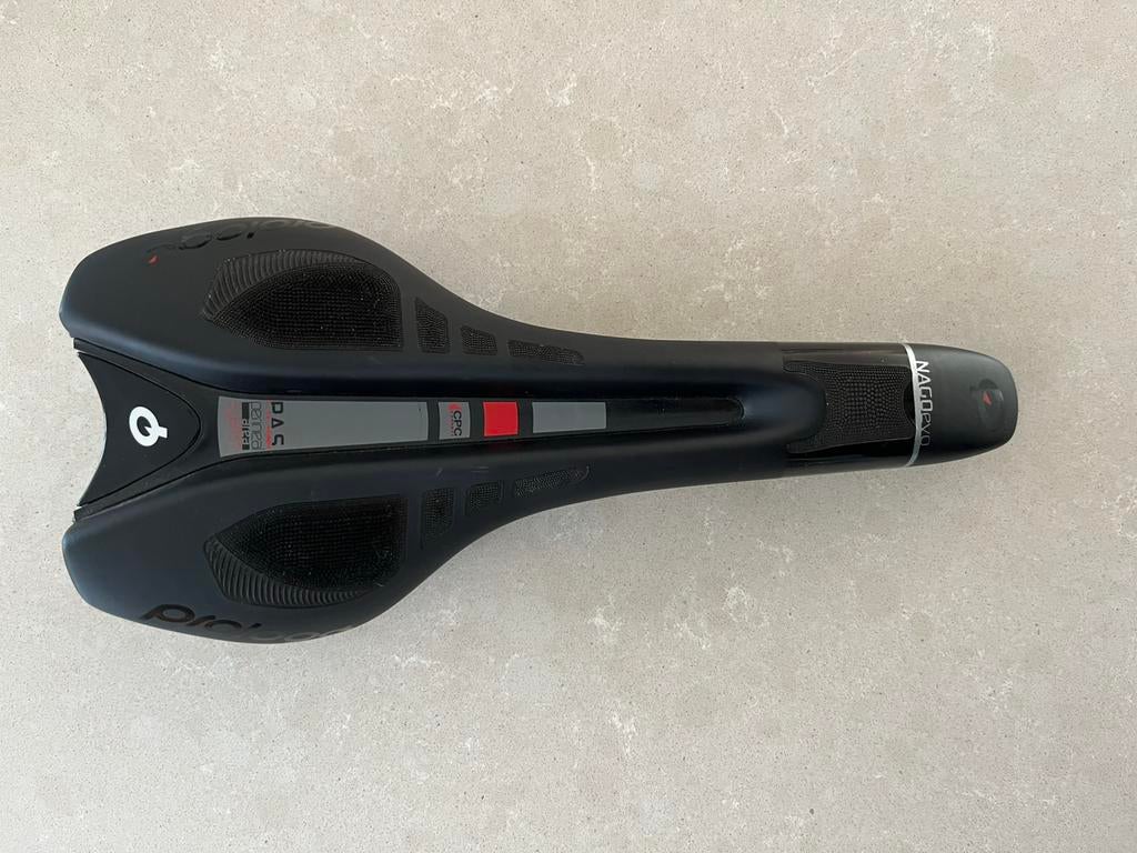 Fietszadel Prologo NAGO evo CPC 134mm, Tirox met PAS system, Fietsen en Brommers, Ophalen of Verzenden, Gebruikt, Racefiets, Zadel