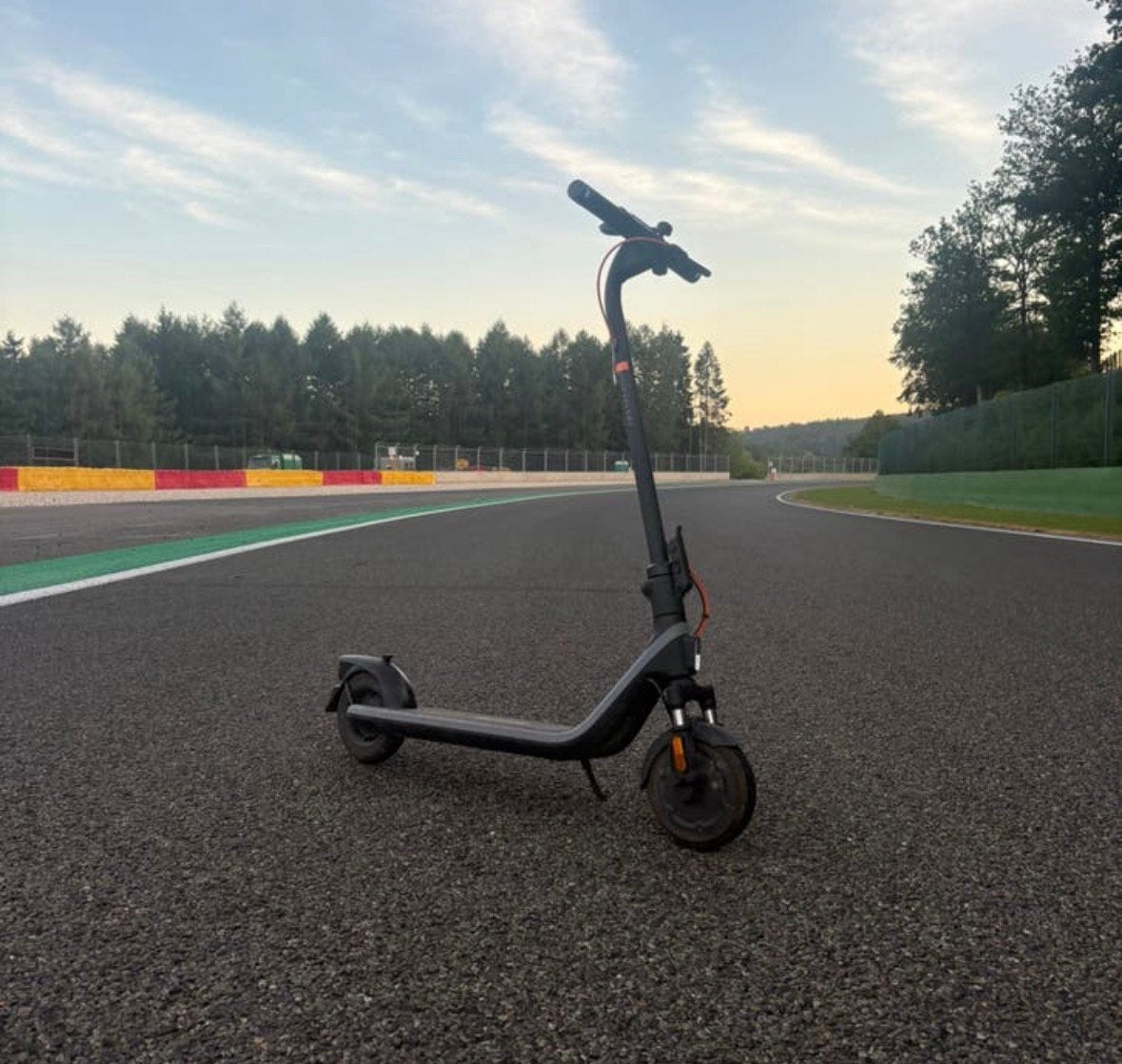 Zo goed als nieuwe Segway-Ninebot E2 elektrische step, Ophalen of Verzenden, Zo goed als nieuw, Elektrische step (E-scooter)