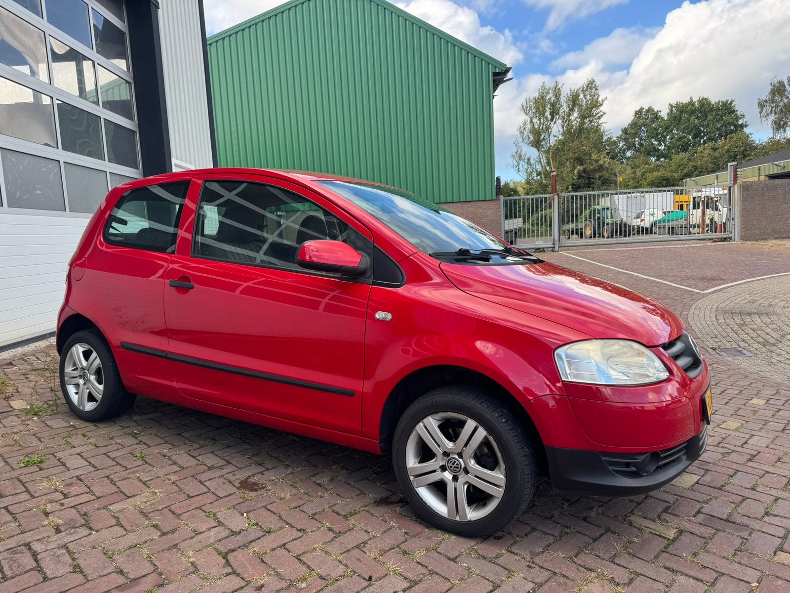 Volkswagen Fox 1.2 40KW Nieuwe apk 09-2027, Voorwielaandrijving, Elektrische ramen, 4 stoelen, 1198 cc