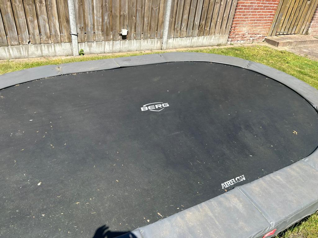 BERG Sports grand favorit inground 520 grey ovale trampoline, Ophalen of Verzenden, Gebruikt